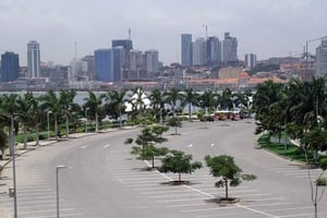 Vue de la baie de Luanda, capitale de l’Angola, le 24 février 2013. © Fabio Vanin/CC/Wikimedia Commons