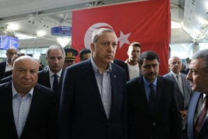 Photo fournie par l’agence de presse présidentielle montrant Recep Tayyip Erdogan à Istanbul, le 2 juillet 2016. © MURAT CETIN MUHURDAR/AFP
