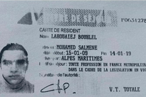 reproduction du permis de séjour de Mohamed Lahouaiej-Bouhlel, fournie le 15 juillet 2016 par la police française. © AFP
