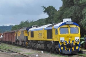Le Transgabonais s’étend sur 650 kilomètres de rail, reliant le port d’Owendo, à 10 km au sud de la capitale Libreville, à la ville de Franceville. © Eramet