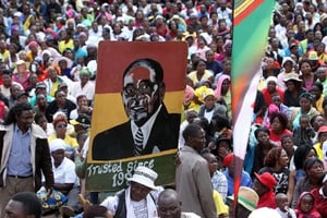 Des supporteurs du président réunis le 20 juillet 2016 à Harare. © Tsvangirayi Mukwazhi/AP/SIPA