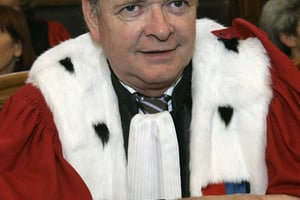 Le procureur de la République de Pontoise Yves Jannier lors d’une réunion du Nouvel An du corps judiciaire civile français au palais de justice à Paris (janvier 2008). © CHRISTOPHE ENA/AP/SIPA