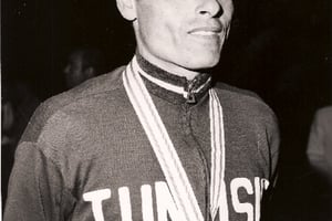 Mohamed Gammoudi, médaillé d’or tunisien du 5000m aux Jeux olympiques d’été de 1968. © Moumou82/Wikimedia Commons