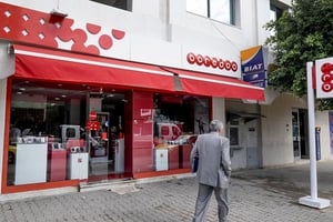 Le modèle développé par Akram Marzouki repose sur un rapide développement d’un réseau d’Internet mobile à haut débit. Ici, un magasin de l’opérateur Ooredoo à Tunis. © Nicolas Fauqué pour JA