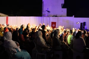 Le public du festival d’Ezzahra, lors de son édition 2016. © Facebook/Festival d’Ezzahra