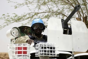 Des Casques bleus en patrouille dans le nord du pays à Kidal, le 27 juillet 2013. © KENZO TRIBOUILLARD/AFP
