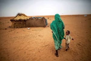 Dans un camp de déplacés internes au Darfour, région dans laquelle la guerre à fait plusieurs centaines de milliers de morts et des millions de déplacés. © Albert Gonzalez/AP/Sipa/UNAMID