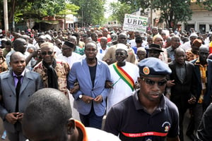 Le 21 mai, manifestation dans la capitale derrière les principaux leaders de l’opposition. © Habibou Kouyate/AFP