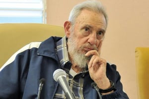 L’ancien dirigeant cubain Fidel Castro le 9 avril 2013 à La Havane sur une photo publiée par le site cubain officiel . © AFP