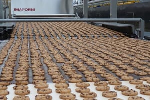 Chaîne de production de cookies de l’italien Imaforni, qui réalisera l’extension de Beloxxi au NIgeria. © GEA