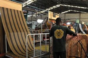 Usine de textile d’Uniwax, à Abidjan, le 13 mai 2013. © Olivier pour J.A.