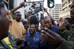 Des manifestants de Occupy Luthuli House, le 5 septembre 2016 à Johannesburg. © Themba Hadebe/AP/SIPA
