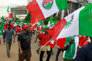 Nigerians protest high fuel prices in Abuja. © NEXT24ONLINE.NURPHOTO/AFP