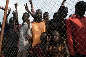 Des déplacés soudanais le 3 septembre 2016 dans un camp à Djouba. © CHARLES ATIKI LOMODONG/AFP