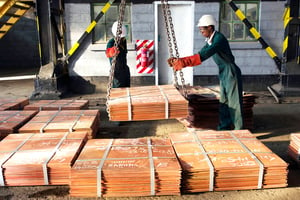 La Confédération gère 60 % des échanges mondiaux de métaux. Ici, des cathodes de cuivre produites par Glencore, à Mopani, en Zambie. © Glencore