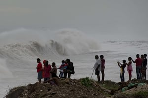 L’ouragan Matthew se fait déjà sentir sur les côtes de la Jamaïque, le 3 octobre 2016. © Eduardo Verdugo/AP/SIPA