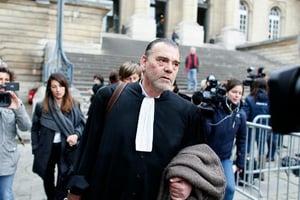 Me Frank Berton, l’un des avocats de Salah Abdeslam, à la sortie du palais de justice, le 27 avril 2016 à Paris. © Matthieu Alexandre/AFP