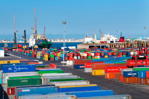Le port commercial de Radès, en Tunisie. © Nicolas Fauqué/www.imagesdetunisie.com
