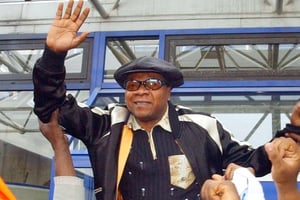 Papa Wemba à Bobigny, près de Paris, le 17 novembre 2004. © Rémy de la Mauvinière/AP/SIPA