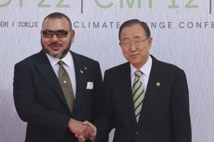 Le roi du Maroc, Mohammed VI, et le Secrétaire général de l’ONU, Ban Ki-moon, à l’ouverture du sommet des chefs d’États lors de la COP22 le 15 novembre 2016. © Mosa’ab Elshamy/AP/SIPA