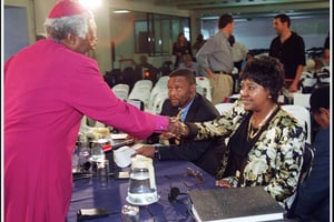 Desmond Tutu avait dirigé la Commission Vérité et Réconciliation après l’apartheid. © ODD ANDERSEN/AFP