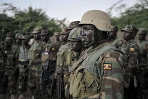 Des militaires ougandais sur le point de partir à l’assaut contre des Shebab en Somalie le 29 août 2014 (photo d’illustration). © Tobin Jones/AP/SIPA