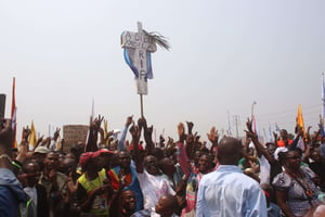 Une manifestation de supporters de l’UDPS , en juillet 2016 à Kinshasa, en RDC. © John Bompengo/AP/SIPA