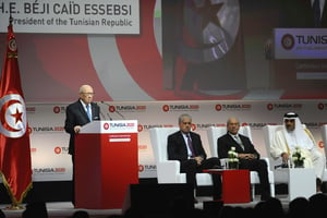 Le président tunisien Béji Caïd Essebsi au Palais des congrès de Tunis, où a eu lieu la conférence internationale sur l’investissement les 29 et 30 novembre 2016. © Hassene Dridi/AP/SIPA
