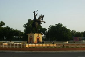 Rond point de l’Armée à N’Djamena. © Ismouz/ Flockr creative commons
