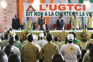 Célébration du 1er mai 2016 par l’Union générale des travailleurs de Côte d’Ivoire. © SIAKAMBOU/AFP