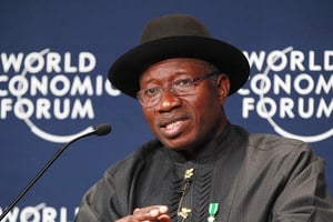 L’ancien Président Goodluck Jonathan lors du Forum économique mondial à Abuja le 8 mai 2014. © Sunday Alamba/AP/SIPA