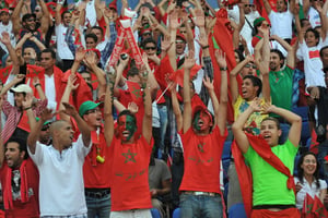 Des supporteurs de l’équipe marocaine, en 2012. © mustapha_ennaimi/CC/Wikimedia commons