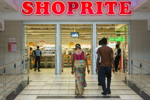 Le supermarché Shoprite d’Abuja, capitale du Nigeria, le 23 mai 2014. © Gwenn DUBOURTHOUMIEU pour Jeune Afrique