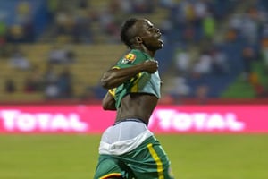 L’attaquant Sadio Mané ouvre le score sur penalty pour le Sénégal face à la Tunisie lors de la CAN, le 15 janvier 2017 à Franceville. © afp.com / KHALED DESOUKI