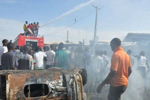 Scène d’attentat à la voiture piégée à Maiduguri, dans l’État du Borno, au Nigeria, le 25 novembre 2014 (image d’illustration). © Jossy Ola/AP/SIPA