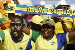 Des supporters de l’équipe gabonaise lors du match contre le Brukina Faso, au stade de l’Amitié, le 18 janvier 2017. © Sunday Alamba/AP/SIPA