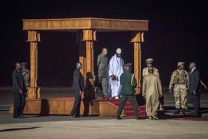 Yahya Jammeh, qui s’apprête à quitter la Gambie pour la Guinée équatoriale, où il part vivre en exil. © Sylvain Cherkaoui, pour J.A.