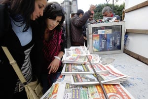 Tour de vis sur les médias tunisiens, qui doivent suivre de nouvelles règles pendant les municipales. © Christophe Ena/AP/SIPA
