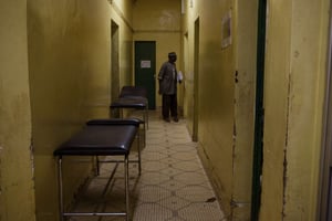 Dans un hôpital de Ouagadougou, au Burkina Faso, en novembre 2016. © Sophie Garcia/AP/SIPA