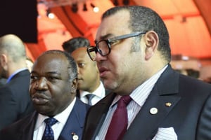Le roi du Maroc, Mohammed VI et le président du Gabon, Ali Bongo Ondimba, à la session d’ouverture de la COP21, à Paris, le 30 novembre, 2015 (illustration). © Eric Feferberg/AP/SIPA
