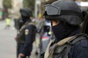 Des policiers égyptiens au Caire, en janvier 2017 (image d’illustration). © Amr Nabil/AP/SIPA
