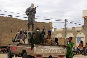 Le groupe jihadiste Ansar Eddine à Tombouctou en 2012. © STR/AP/SIPA