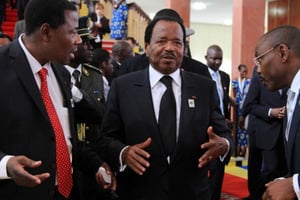 Le président camerounais Paul Biya et le président Yayi Boni du Bénin. © Baudouin Mouanda pour JA