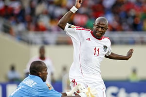 Esau Kanyenda, de l’équipe de football du Malawi, durant la CAN 2010, en Angola. © Darko Bandic/AP/SIPA