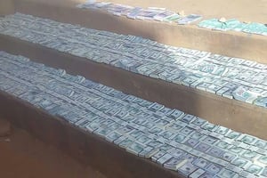 Les faux billets saisis par la police nigérienne le 15 mars. © DR