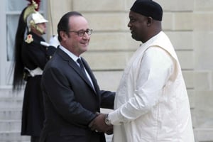 Rencontre entre le président gambien Adama Barrow et son homologue français François Hollande, au palais de l’Elysée, le 15 mars 2017. © Thibault Camus/AP/SIPA