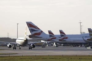 Appareils de la compagnie aérienne britannique British Airways, à l’aéroport de Heathrow, à Londres, le 10 janvier 2017. © Frank Augstein/AP/SIPA