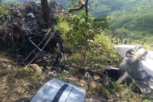 L’avion s’est écrasé à la frontière entre les deux pays ce lundi 27 mars au matin. © AP/SIPA