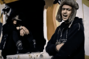 Le rappeur tunisien Weld El 15 dans un de ses clips. © Capture d’écran Youtube/Anouar banor