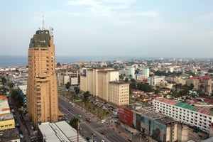 Vue aérienne sur le boulevard du 30 juin, à Kinshasa (photo d’illustration). © Gwenn Dubourthoumieu / Jeune Afrique